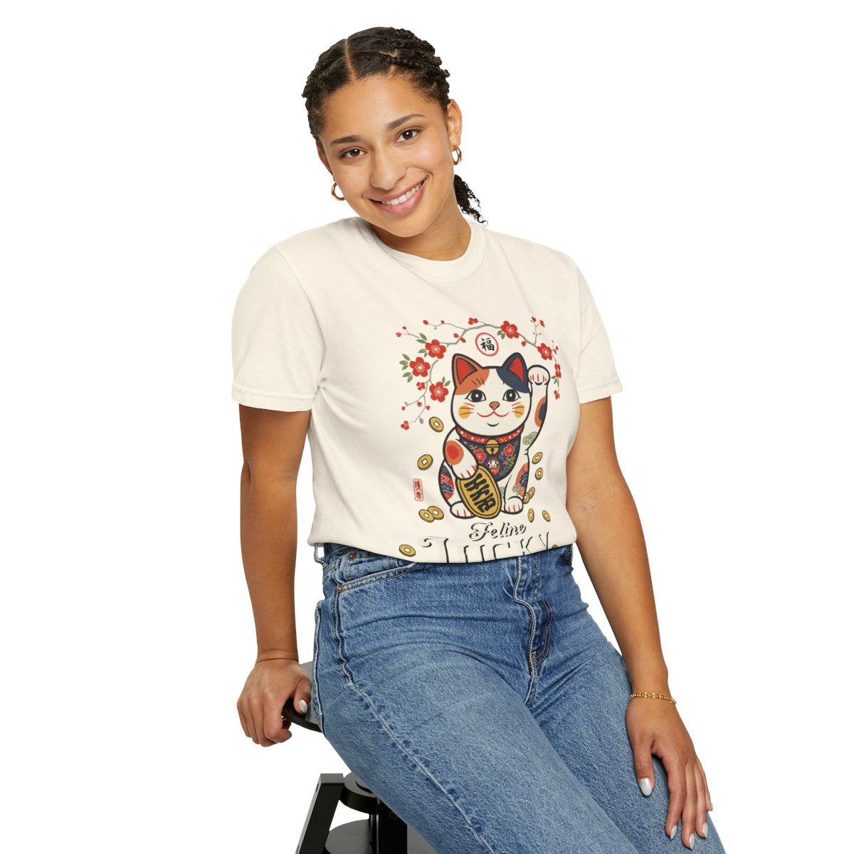 "Feline Lucky" T-Shirt — Lucky Maneki Neko Cat Graphic Tee
